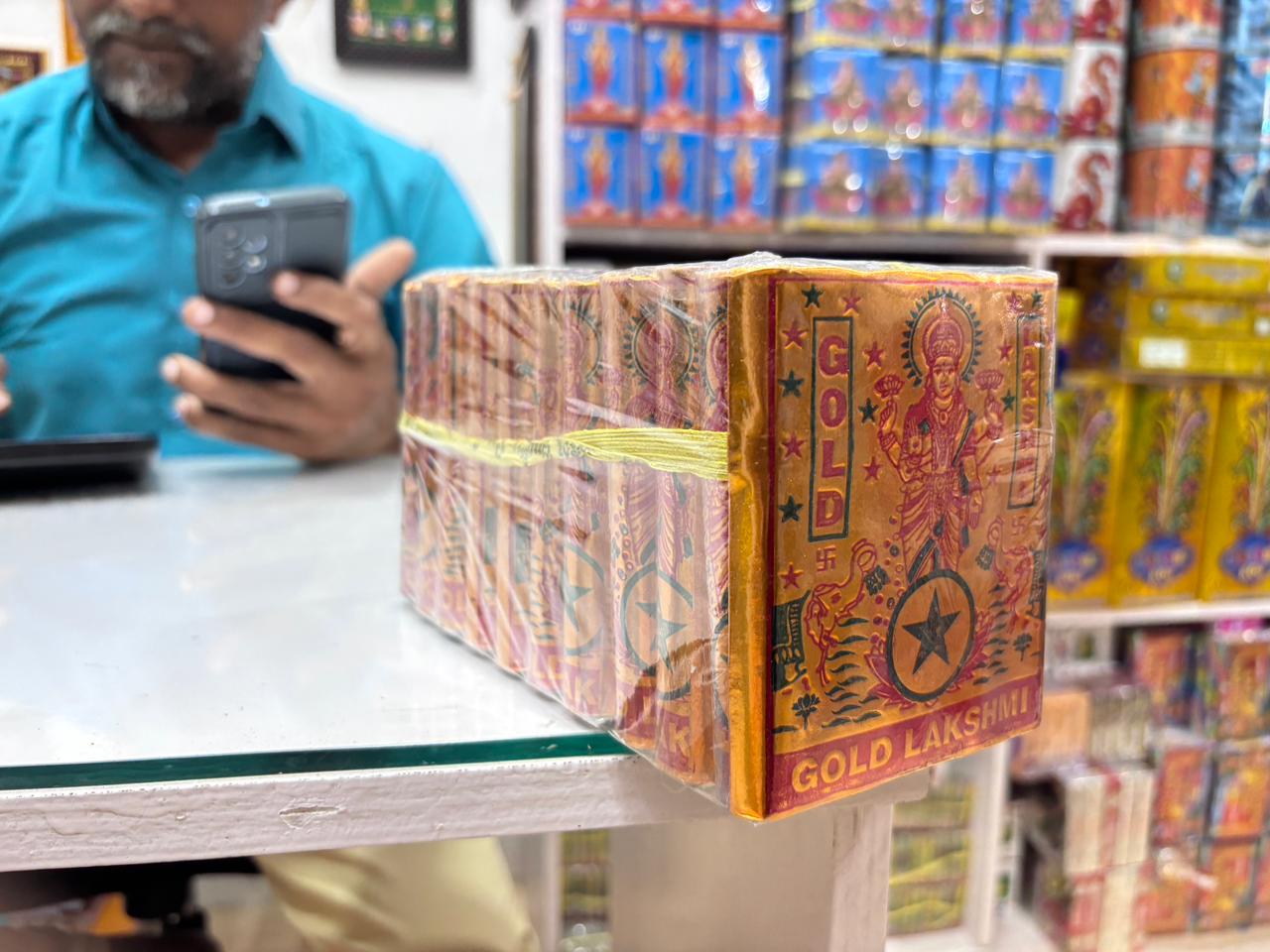 4” Lakshmi Crackers